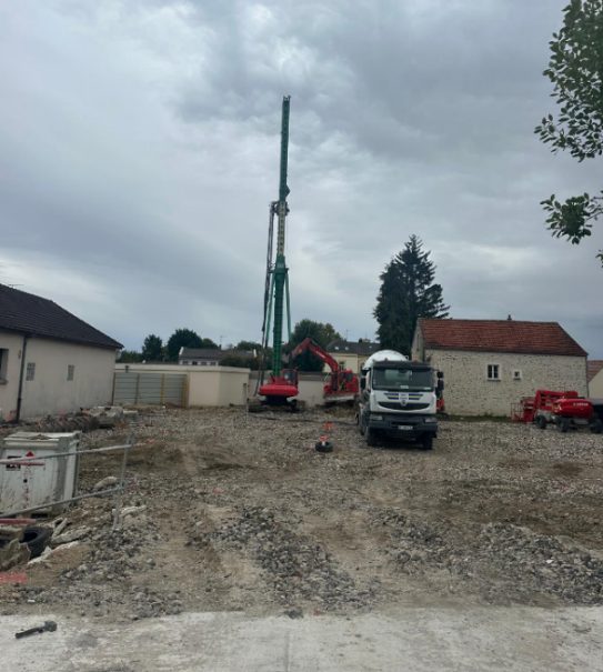 Extension d'un groupe scolaire — Fontenay-Trésigny (77)